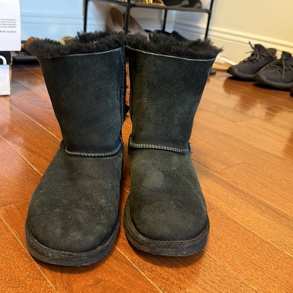 UGG Kid's Bailey Bow II Boot - Picture 4 of 8